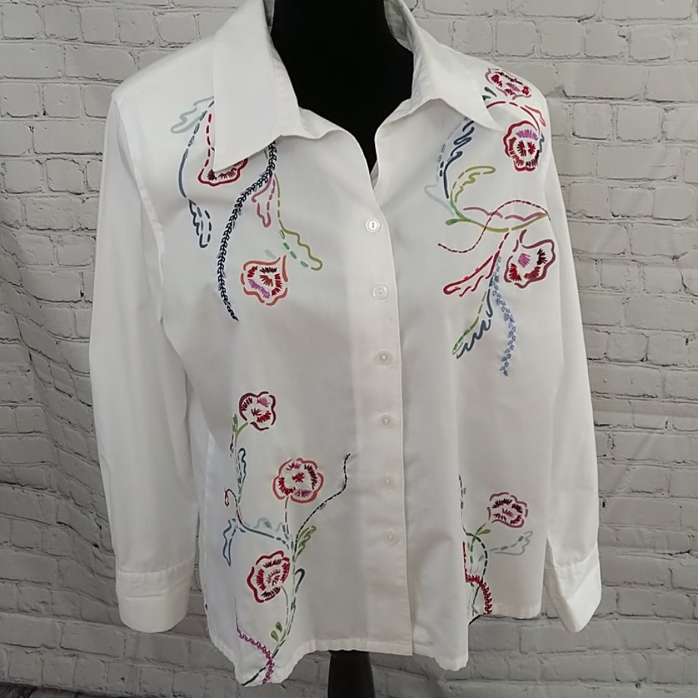 NWOT Napa Valley White Beaded Blouse Top